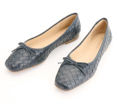 An elevated interpretation of the hot ballet flat trend, this glove leather design is suited to work, worship, and stylish weekend plans (vineyard visit, anyone?). From Bernardo. Trending Flats, Weekend Plans, Ballet Flat, Leather Gloves, Leather Design, Leather Slip Ons, Ballet Flats, Worship, To Work