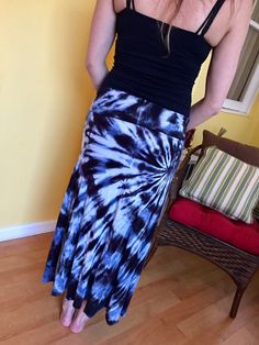 This amazing fold over maxi skirt is just fabulous. A wonderful fit for all body types; comfortable; good quality and super stylish. Perfect for any time of year; pair this skirt with a tank and sandals and it will be a gorgeous combination. Even with a pair of boots in winter; it is perfect. This skirt will be hand dyed by me and it will be custom made when you order it. The fabric is approximately 95% rayon and 5% spandex. This skirt is soft and silky with a medium weight to it; the material d Fitted Long Maxi Skirt For Summer, Summer Full Length Lined Maxi Skirt, Summer Full Length Lined Maxi Dress, Stretch Maxi Dress With Lined Skirt, Stretch Lined Maxi Skirt, Flowy Maxi Length Wrap Skirt, Fitted Casual Maxi Dress, Casual Fitted Maxi Dress, Skirt Maxi