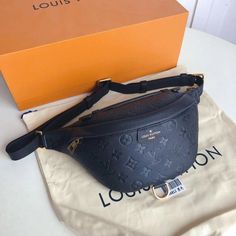 LUB Fashion Lu-Vi bags - 17768 A+ Excellent Quality copies; Contact us if you've any questions in your mind. Designer Belt Bag, Shoes Retro, Fan Fashion, Designer Belt, Belt Purse, Grab Bag, Chest Bag, Jordan Shoes, Belt Bag