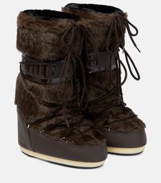 Icon Faux Fur Trimmed Snow Boots in Brown - Moon Boot | Mytheresa Moon Boots Fluffy, Brown Moon Boots Outfit, Fluffy Moon Boots, Brown Moon Boots, Moon Boots Fur, Snow Boots Aesthetic, Furr Boots, Fur Moon Boots, Alpine Fashion