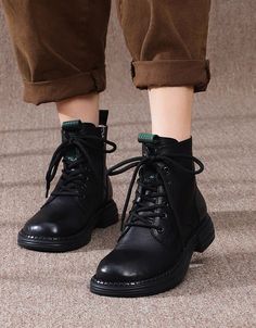 Ankle Boots Winter, Witch Shoes, Womens Combat Boots, Winter Ankle Boots, Winter Color, Boots Winter, Chunky Heels Sandals, Wide Boots, Winter Boots Women