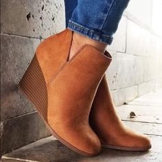 Cute Womens Shoes, Fall Booties, Cute Wedges, Fall Clothing, Causual Outfits, Crafts Handmade, Womens Shoes Wedges, Wedge Heels, Wedge Shoes