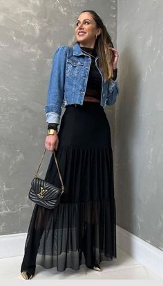 Classy Fashion Style, Pencil Skirt Outfits Casual, Chic Mom Outfits, Outfit Informal, Linen Style Fashion, Elegance Dress, Semi Formal Outfits, Best Winter Outfits, Casual Outfit Inspiration