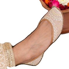 Festive Mirror Work Flats, Navratri Festival Flats With Gota Work, Navratri Flats With Gota Work For Festival, Meenakari Flats, Elegant Slip-on Flats, Navratri Meenakari Flats, Elegant Slip-on Flats For Transitional Season, Festive Zari Work Flats For Summer, Festive Bollywood Flats