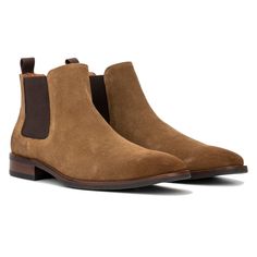 Simply stunning, the Evans Chelsea boot complements any outfit, from casual denim to more polished looks. Its modern design ensures you stand out effortlessly. The elastic gores on each side provide easy on-and-off access, making it a practical yet stylish choice. Crafted for both comfort and elegance, the Evans boot is perfect for any occasion, blending seamlessly with your wardrobe. Elevate your style with this versatile and sophisticated Chelsea boot, designed for the modern individual. Masculine Chelsea Ankle Boots For Fall, Masculine Fall Chelsea Ankle Boots, Masculine Ankle Chelsea Boots For Fall, Masculine Suede Boots For Fall, Masculine Chelsea Boots With Round Toe For Fall, Modern Fall Chelsea Boots With Plain Toe, Modern Chelsea Boots With Plain Toe For Fall, Modern Plain Toe Chelsea Boots For Fall, Casual Moc Toe Chelsea Boots For Fall