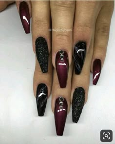 Black Chrome Nails, Glitter Nails Acrylic, Black Nail Art, Goth Nails, Swarovski Nails, Burgundy Nails, Acrylic Coffin, Black Nail Designs