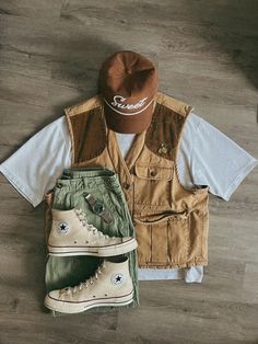 Thrift Guy Outfits, Granola Guy Aesthetic Outfits, Mens Spring Outfits, Cool Outfit Ideas, Cool Outfit, Daily Outfit Inspiration, Fall Outfits Men, Street Fashion Men Streetwear