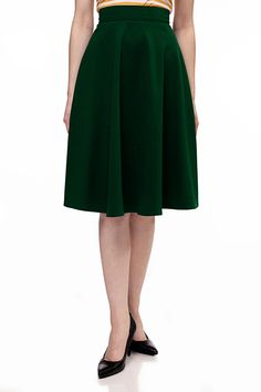 5003 Charlotte Skirt in Green – Retrolicious Vintage Style Skirts, Dark Skirts, Retro Fashion Outfits, Vintage Retro Clothing, Fabric Skirt, Retro Skirt, Classic Skirts, Pin Up Outfits, Boat Neck Tops