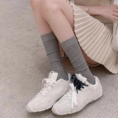 TAVIMART - Round Toe Flat Sneakers For Women Lace-up Solied Color Sewing Leisure Sports Shoes Casual Outdoor Comefortable Female Cool Shoes Trendy Gray Sneakers With Flat Heel, Casual White Slip-on Platform Sneakers, White Flat Platform Sneakers With Laces, White Casual Slip-on Sneakers With Elastic Laces, Trendy Gray Lace-up Sneakers, White Flat Heel Slip-on Sneakers For Sports, Comfortable White Chunky Sneakers With Round Toe, White Platform Sneakers With Elastic Laces, Casual, Spring Chunky Sneakers For Jogging With Round Toe