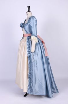 Versailles Dress, Ball Gown Plus Size, 1700s Fashion, 1770s Fashion, 1780s Fashion, 1790s Fashion, Opera Costumes, Victorian Style Wedding Dress, Victorian Ball Gowns