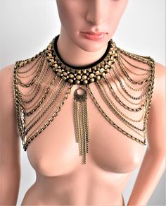 Shoulder Chain Jewelry, Small Shoulders, Chain Headpiece, Shoulder Jewelry, Gold Chain Choker, Nice Fashion, Broad Shoulders, Jewelry Antique, Character Reference