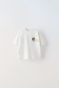 SPIRAL T-SHIRT - White | ZARA United States Embroidered Labels, Dresses Romantic, Beauty Sale, Wedding Dresses Romantic, Pocket Tshirt, Zara United States, Shirt White, Patch Pocket, Neck T Shirt