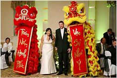 Lion Dragon, Chinese Lion Dance, Chinese Lion, Vietnamese Wedding, Dragon Dance, Lion Dance, Cocktail Hour, Photo Inspo, Chinese New Year