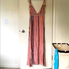 Bnwt Ankle-Length Maxi Dress With Customizable Straps That Tie At The Shoulder. I Bought This When I Was A 6/8 And Now I’m A Solid 4, And It’s Just A Little Too Big For Me. The Band Is Stretchy And Could Fit Up To An 8/10 Comfortably. Make Me An Offer :) Striped Long Maxi Dress For Summer, Red Lined Maxi Dress For Summer, Red Lined Sundress For The Beach, Red Cotton Maxi Dress For Day Out, Red Lined Maxi Dress For Vacation, Casual Red Lined Maxi Dress, Creme Dresses, Summer Maxi, Dresses Summer