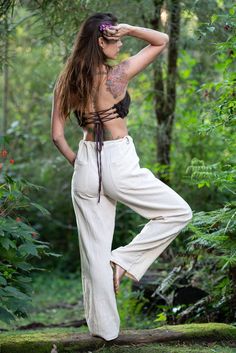 Our Hand-Made Natural Cotton Harem Pants are made with soft and breathable 100% hand-woven khadi cotton, these trousers are super comfortable making them perfect for yoga, festivals, and day-to-day earth dwelling. Unisex, featuring two pockets and a string tie for a personalized fitting. Measurements:S/Mwaist: 88cmLeg length: 106 cmHip to groin: 32 cmM/Lwaist: 90 cmLeg length: 108 cmHip to groin: 34cm L/XLwaist: 92 cmLeg length: 109 cmHip to groin: 35 cm Hand made with Love ❀ Cotton Harem Pants, Boho Pants, Boho Fall, Made Clothing, Corset Style, Ethical Fashion, Festival Fashion, Slow Fashion, Natural Cotton