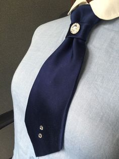 Luxury Navy Suit And Tie Accessories For Formal Occasions, Luxury Navy Ties For Semi-formal Occasions, Neck Tie Women Outfit, Women’s Tie, Luxury Tailored Silk Suit And Tie Accessories, Tie Women Outfit, Neck Tie Outfit, Neck Tie Women, Womens Ties