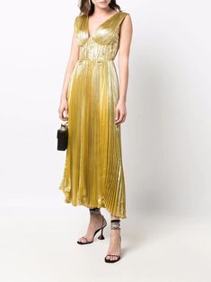 Maria Lucia Hohan V-neck Sleeveless Dress - Farfetch Gold Silk Dresses, Maria Lucia Hohan, Designer Evening Gowns, Dress Gold, Silk Gown, Chiffon Gown, Silk Maxi Dress, Maxi Dress Green, Formal Dresses Prom