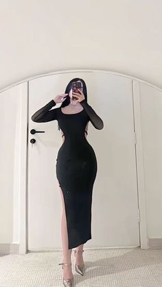 Modern Hijab, Modern Hijab Fashion, Bodycon Maxi Dresses, Cosplay Outfits, Pinterest Board, Divine Feminine, Curvy Fashion, Hijab Fashion, Life Style