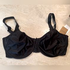 Chantelle Black Tshirt Bra Size:38dd Nwt Classic Black Bra With Medium Bust Support, Black Full Coverage Bra-friendly Tops, Black Full Coverage Bra Friendly Top, Black Bra Friendly Full Coverage Tops, Black Stretch Underwire Tops, Evening Black Tops Bra Friendly, Chantelle Bras, Tshirt Bra, Pink Lace Bra