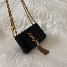 Small Ysl Purse! Had It For A Few Years But Kept It In Good Condition Ysl Purse, Gucci Pouch, Ysl Makeup, Waist Purse, Saint Laurent Bags, Yves Saint Laurent Bags, Baby Monogram, Heart Bag, Tassel Bag