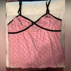 New With Tags!! Barbie Camisole From 2004. Size Xl If You Have Any Questions, Please Feel Free To Leave A Message. Like This But Not The Price? Make An Offer! 200ps Fashion, Y2k Barbie, Fem Fashion, 2000s Tops, Pink Camisole, Pretty Fits, Mcbling Fashion, 2000s Clothing, 2000s Clothes