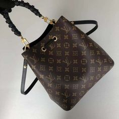 ADC Fashion Lu-Vi bags - 1039 A+ Excellent Quality copies; Contact us if you've any questions in your mind. Hot Handbags, Designer Purses, Chanel Purse, String Bag, Purses Designer, Vuitton Bag, Lv Bag, Luxury Women, Vuitton Handbags