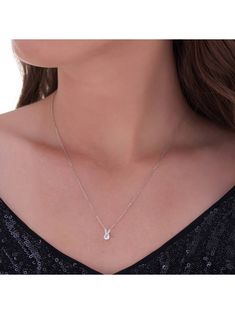 You've found the most amazing natural diamond solitaire necklace.  This is the perfect gift for every occasion.  One round brilliant cut natural diamonds are prong set in solid 14k and come in all sizes.  They are available in white or yellow gold too. Blue Diamond Jewelry, Black Diamond Jewelry, Lock Chain, Solitaire Diamond Pendant, Solitaire Necklace, Gold Rings Fashion, Studded Necklace, Diamond Solitaire Necklace, Solitaire Necklaces