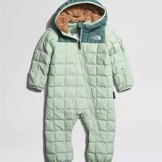 Nwt North Face Baby Size 3-6 Months The North Face Baby, North Face Clothing, Baby Snowsuit, Green Bear, Leg Cuffs, One Piece Suit, Snow Suit, Baby & Toddler Clothing, Baby Size