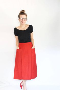 Patti Pocket Skirt PDF sewing pattern for petite women holiday pleated skirt with pockets midi or sh Sew Kind Of Wonderful, Pocket Skirt, Handmade Skirts, Red Pocket, Diy Skirt, Skirt Patterns Sewing, Modest Clothing, Sewing Skirts, Petite Women