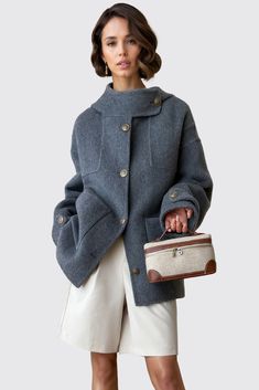 Jacket with Buttoned Collar - Grey – El Merrist Store Jacket Outfit Women, Elegant Coats, Printed Casual Dresses, Couture Details, Fashion Attire, Woolen Coat, Large Buttons, Long Jacket, Casual Coat