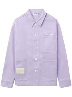 lilac purple/white cotton denim logo print at the chest logo patch to the front logo print to the rear classic collar front button fastening long sleeves buttoned cuffs multiple patch pockets Purple Cotton Button-up Outerwear, Purple Button-up Cotton Outerwear, Trendy Long Sleeve Outerwear With Logo Patch, Casual Purple Cotton Outerwear, Purple Cotton Outerwear With Button Closure, Purple Relaxed Fit Cotton Outerwear, Purple Cotton Outerwear With Pockets, Trendy Outerwear With Logo Patch For Spring, Trendy Spring Outerwear With Logo Patch