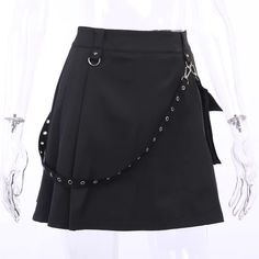 Techwear Gothic Skirt Black Grunge Girl, Goth Skirt, Estilo Harajuku, Gothic Skirt, High Waist Mini Skirt, Black Grunge, Gothic Rock, Black High Waist, Black Mini Skirt