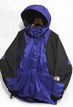 "The North Face jacket Mountain Light Gore-tex 3-in-1 jacket Shell Only Aztec Blue /Black size M Condition: Good Measurements Size On Tag Women's L Fits Men's M Pit to Pit: 24\" Inches Length: 28\" - 31\" Inches Sleeve from the shoulder : 24\" Inches Please keep in mind that colours from the pictures may vary because of your screen. I SEND WITH TRACKING NUMBER! If any item is lost or damaged in transit I will make a claim with the Post Office but refunds will not be given until the claim has bee Nylon Techwear For Skiing, Nylon Techwear Skiing Outerwear, Waterproof Outerwear For Ski Season Streetwear, Nylon Outerwear With Detachable Hood For Ski Season, Blue Techwear Outerwear For Winter, Blue Techwear Windbreaker For Winter, Blue Techwear Winter Outerwear, Blue Winter Techwear Outerwear, Gore-tex Techwear Windbreaker