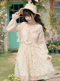 ❤ruffle top + summer flower dress❤︎ Summer Flower Dress, Old Fashion Dresses, Harajuku Style, Sleeves Top, Fairy Dress, Sweet Floral, Flower Dress, Top Summer, Pink Outfits