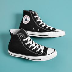 Black Hi Top Converse, Converse Shoes High Top, Zapatillas All Star, Black Chuck Taylors, Galaxy Converse, Galaxy Vans, Black Chucks, Converse Outfits