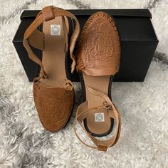 Women Handmade Mexican Huarache -100% Natural Leather -Handmade -Ship Next Business Day After Order Is Placed Mexican Sandals Huaraches, Mia Sandals, Mexican Shoes, Soft Leather Sandals, Kate Spade Sandals, Mexican Sandals, Dolce Vita Sandals, Soda Shoes, Lace Up Espadrilles