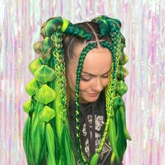 Jjba Clothes, Green Braids, Braids Hairstyles Ideas, Rave Hairstyles, Rave Braids, Neon Green Hair, Festival Braids, Rave Hair, Bubble Ponytail