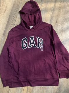 GAP Women's Logo Hoodie Hooded Pull-on Sweatshirt 254792-17-1 0001 Sz Small NWT Wine Color Hollister Sweatshirt, Hoodie Pocket, Burgundy Hoodie, Gap Hoodie, Maroon Hoodie, Orange Hoodie, Hoodie Jumper, Hoodie Fits, Crop Top Sweatshirt