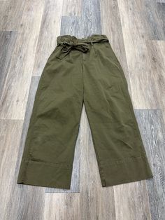 Brand: KUT Style: PANTS CHINOS & KHAKIS Color: OLIVE Size: 4 SKU: 137-13714-233554 CONDITION: GENTLY USED Green Full-length Bottoms For Fall, Green Full Length Bottoms For Fall, Full Length Green Pants For Fall, Green Casual Bottoms, Casual Green Bottoms, Green High-waisted Cotton Cargo Pants, Green Relaxed Fit Bottoms For Fall, Relaxed Fit Green Bottoms For Fall, High-waisted Green Cotton Cargo Pants