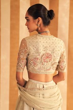 Ridhi Mehra Silver Green Gulbahar Lehenga Set | Indiaspopup.com – INDIASPOPUP.COM Ridhi Mehra, Kurta Lehenga, Silver Blouse, Lehenga Pattern, Net Embroidery, Floral Lehenga, Beige Blouse, Embroidered Crop Tops, Lehenga Skirt