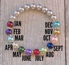 Pearl Bracelet, Mustang, Birthstone, Beading, Beaded Jewelry, Mothers Day, Projects To Try, Beaded Bracelets, Bracelet