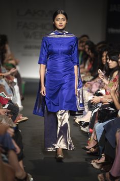 Fall/Winter 2014-15 Chic Outfits Classy, Fancy Fits, Raw Mango, Desi Wear, Kurta Design, Outfits Classy, Wedding Clothes, Lakme Fashion Week