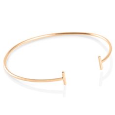 18 carat rose gold bangle Bangle Gold, Rose Gold Bangle, Gold Bangle, Romantic Style, Open Ring, Staple Pieces, Gold Gold, Gold Bangles, Minimal Fashion