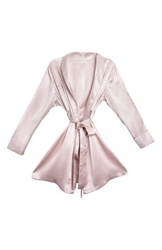 Sultry and luxuriously soft silk means indulgent comfort in this dream-worthy robe that's gentle on the skin thanks to hypoallergenic properties. 35" length Shawl collar Removable tie belt Lined 100% mulberry silk Machine wash, dry flat Imported OEKO-TEX®–certified materials free of harmful substances Silk Loungewear, Versace Pink, Nightwear Women, Pamper Yourself, Floral Robes, Chic Gifts, Cool Gifts For Women, Silk Robe, Pajama Robe