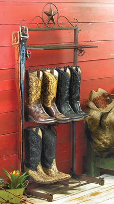 Metal Star Boot Rack Cowboy Boot Rack, Cowboy Hat Rack, Art Deco Style Interior, Estilo Cowgirl, Hat Racks, Boot Rack, Boot Storage, Black Forest Decor, Book Rack