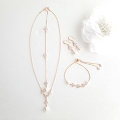 Jewelry Set for brides in Simple Design- Rose Gold- Leila - PoetryDesigns Tiffany And Co Set Jewellery, Delicate Wedding Jewelry Sets With Matching Earrings, Elegant Gold-tone Wedding Jewelry, Elegant Gold Drop Bridal Necklace, Delicate Drop Bridal Earrings With Matching Set, Elegant Pearl Dangle Jewelry Set, Simple Bridal Jewelry Sets, Skull Jewelry Women, Pretty Earrings Dangle