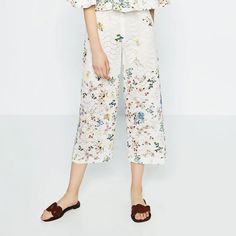 ZARA Floral Printed Culottes Embroidered Cut Out Cropped Pants Trousers Cream XS | eBay Pants Trousers, Floral Printed, Cropped Pants, Cut Out, Floral Prints, Trousers, Zara, Cream, Floral