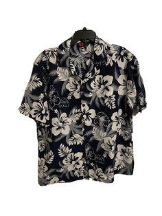 Ali'i Fashions Hawaiian Button Up Shirt Tropical Hibiscus Flowers XL Size  Great casual or out to dinner!  Perfect for a cruise, vacation, or anytime!  Measurements:  Armpit to Armpit across chest - 24.5 in  Length measured from back collar to bottom of shirt -  30.25 in  Item comes from a smoke free and pet free home Check out my store The Bachelor Pad Estate Sale  an eclectic mix of vintage 1990s collectibles, Marvel, Disney, and video game memorabilia, vintage clothes, college and single male Casual Collared Top With Hibiscus Print, Casual Button-up Shirt With Hibiscus Print, Beach Button-up Shirt With Hibiscus Print, Hawaiian Vacation Tops With Button Closure, Hibiscus Print Button-up Top For Vacation, Vacation Hibiscus Print Button-up Top, Collared Tops With Hibiscus Print For Vacation, Vacation Hibiscus Print Collared Tops, Tropical Button-up Top With Hibiscus Print