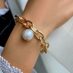 Punk 2021 Gold Color Charm Chain Bracelets For Women Pearl Coin Butter – daiiibabyyy Gold Pearl Bracelet, Bracelets Fashion, Charm Chain, Butterfly Bracelet, Fashion Bohemian, Chain Bracelets, Bohemian Bracelets, Elegant Bracelet, Minimalist Bracelet