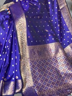 This beautiful blue saree and blouse combination is the epitome of traditional elegance mixed with contemporary design. Crafted with pure soft silk, this saree and blouse not only feel heavenly against the skin but also drape beautifully, ensuring that you exude grace and sophistication at all times.
What sets this saree apart is its exquisite copper and golden zari weaving border, along with a rich pallu adorned with captivating motifs. These intricate details truly make this piece a standout i Saree And Blouse Combination, Saree And Blouse, Blue Saree, Wedding Saree, Silk Wedding, Saree With Blouse, Saree Wedding, Intricate Details, Beautiful Blue